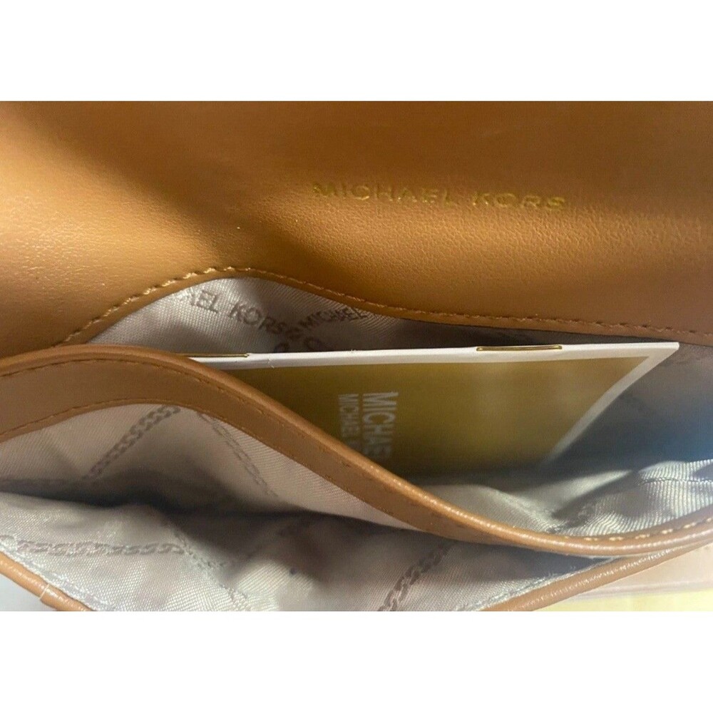 Michael Kors Jet Set Charm Vanilla/Acorn Large Trifold Wallet NWT 32F1GT9E3B - Picture 2 of 9